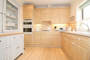 Photo 11- click for photo gallery